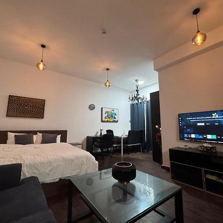 Sea View 1Br Apartment - Marina Pinnacle Dubai Exterior photo