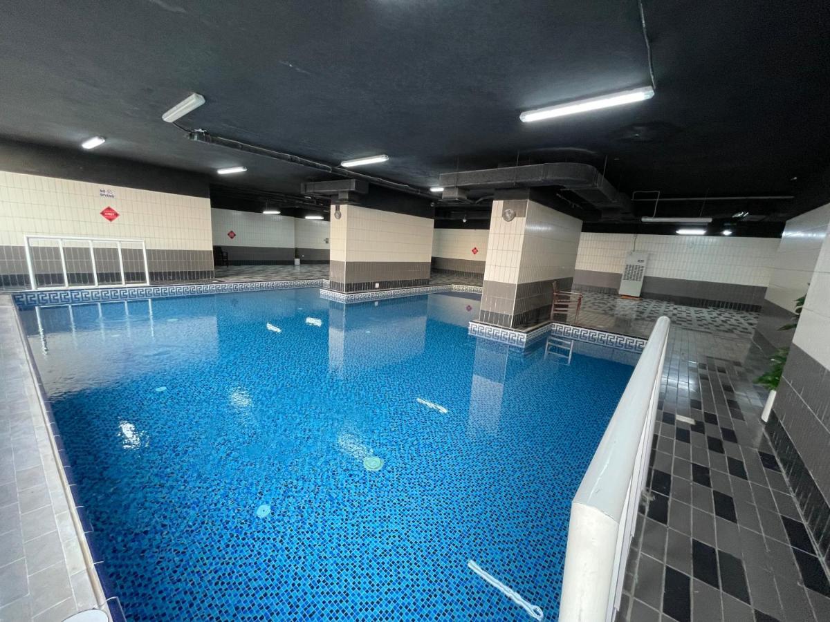 Sea View 1Br Apartment - Marina Pinnacle Dubai Exterior photo