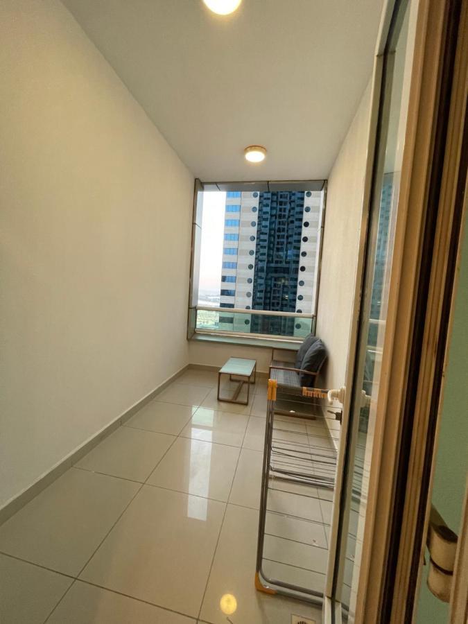 Sea View 1Br Apartment - Marina Pinnacle Dubai Exterior photo