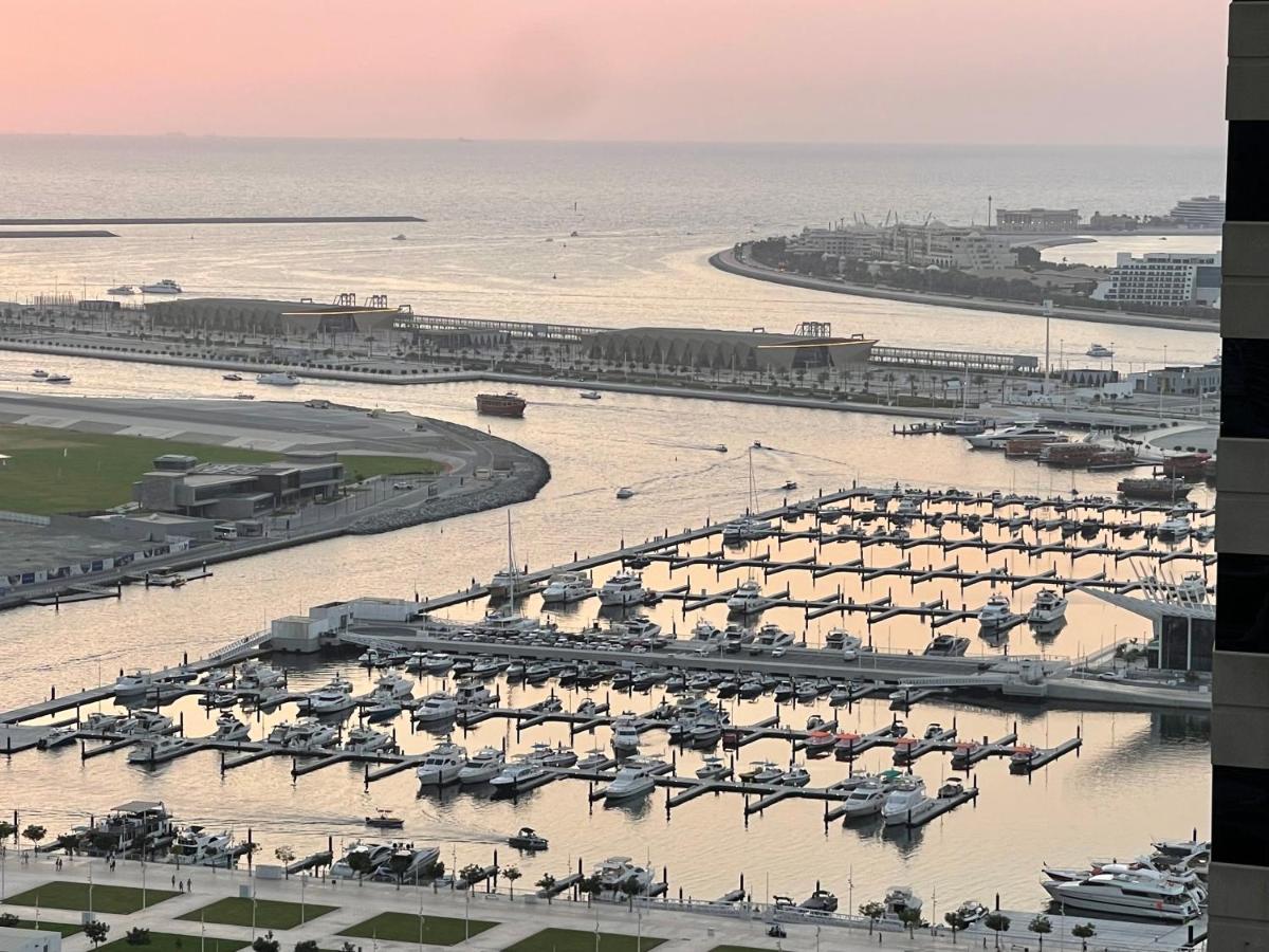 Sea View 1Br Apartment - Marina Pinnacle Dubai Exterior photo